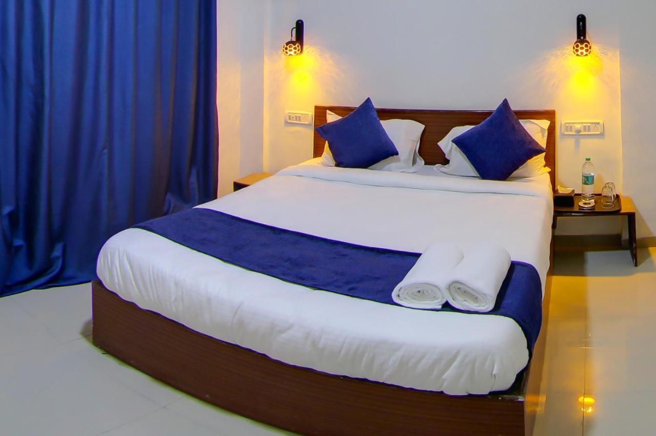 Hotel Rain Sky Inn Lonavala Esterno foto