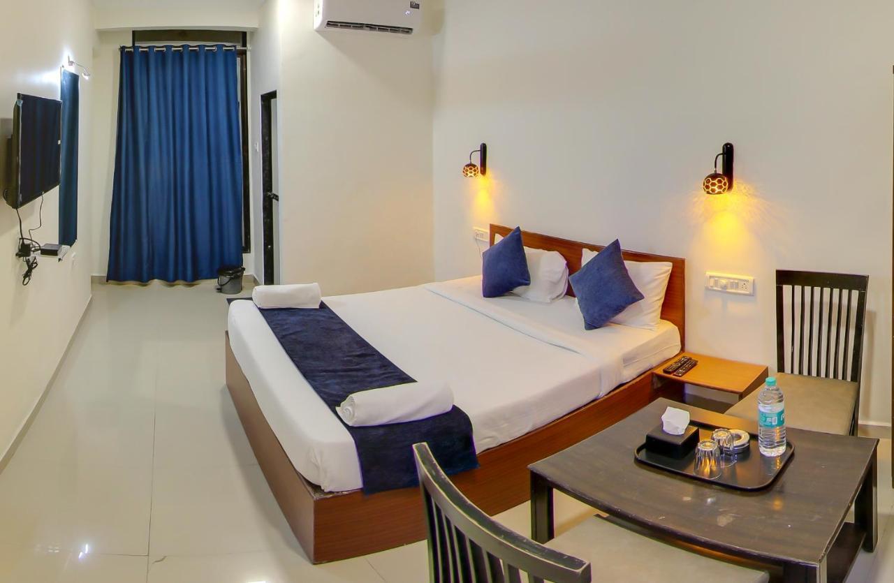 Hotel Rain Sky Inn Lonavala Esterno foto