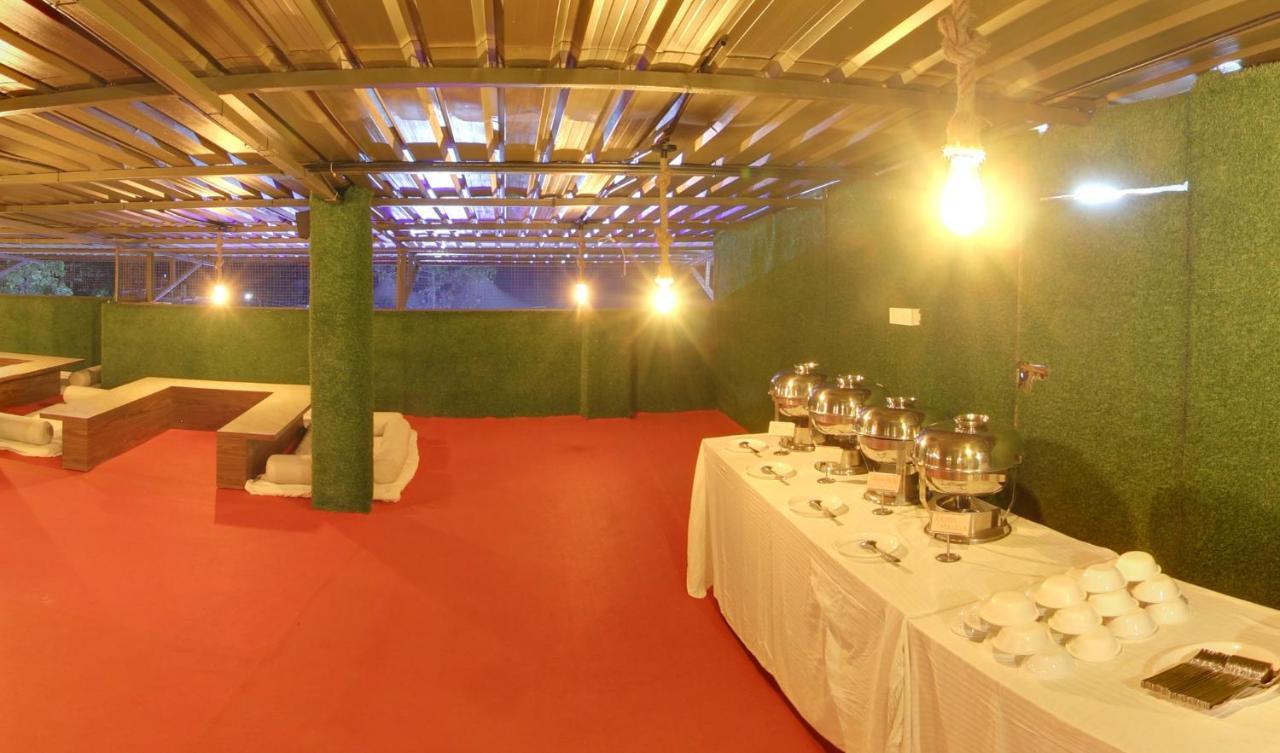 Hotel Rain Sky Inn Lonavala Esterno foto