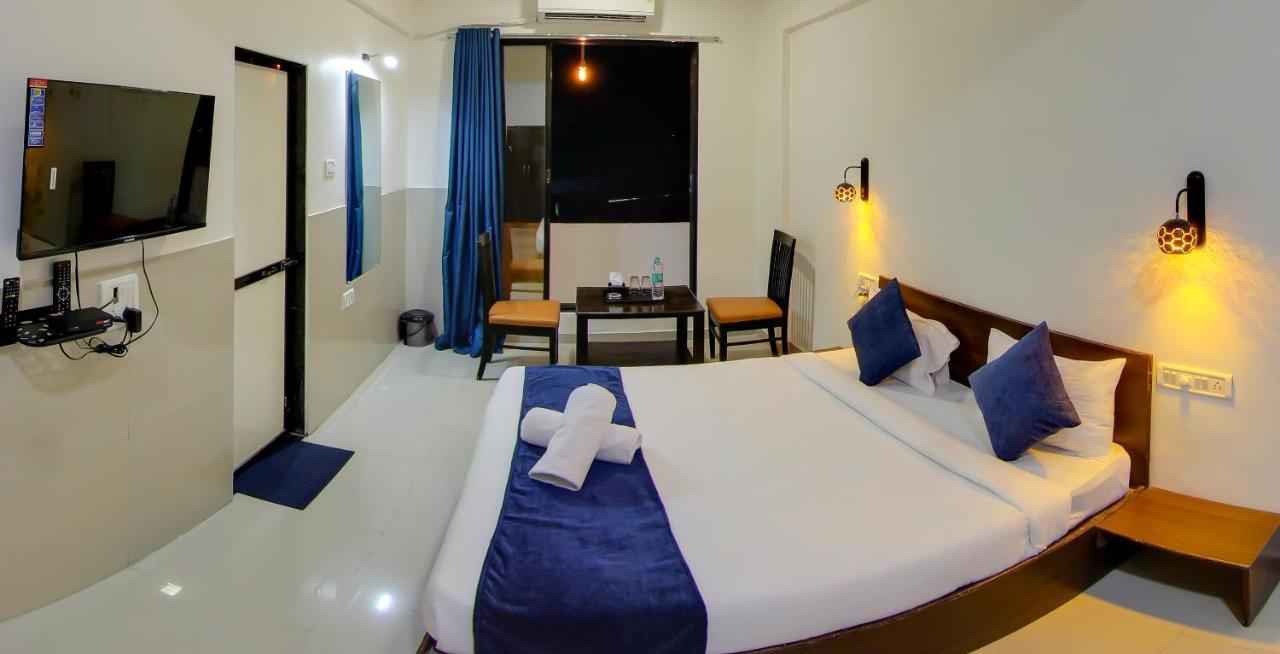 Hotel Rain Sky Inn Lonavala Esterno foto