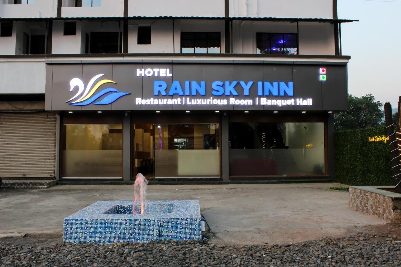 Hotel Rain Sky Inn Lonavala Esterno foto